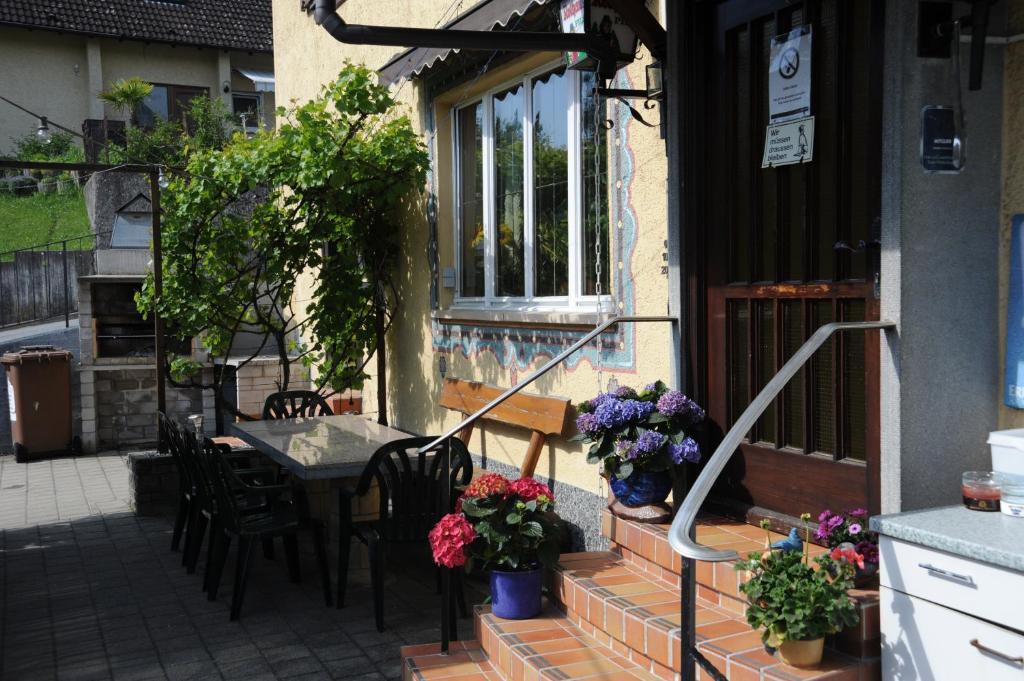 Gasthaus-Pension Fischerkeller Randegg Extérieur photo